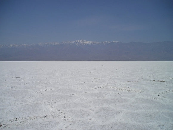 Salt Lake image by Simon from Pixabay